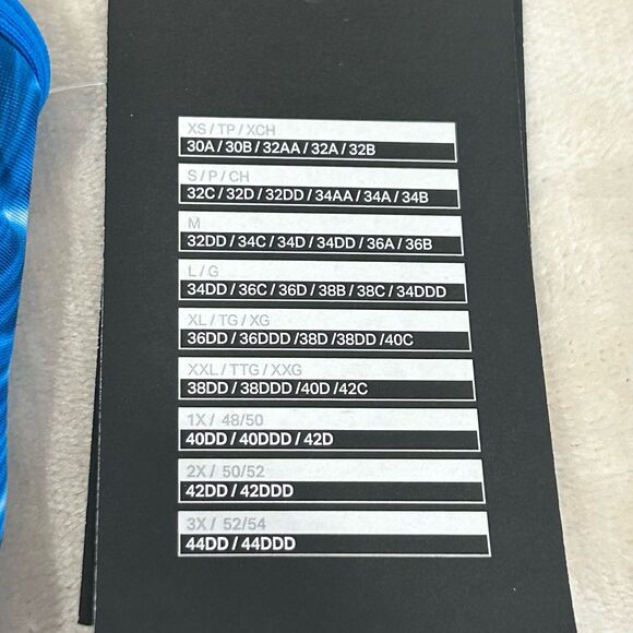 Under Armour Sports Bra Women’s Size SM Mid Printed Cross back Sports Bra NWT - Picture 6 of 9